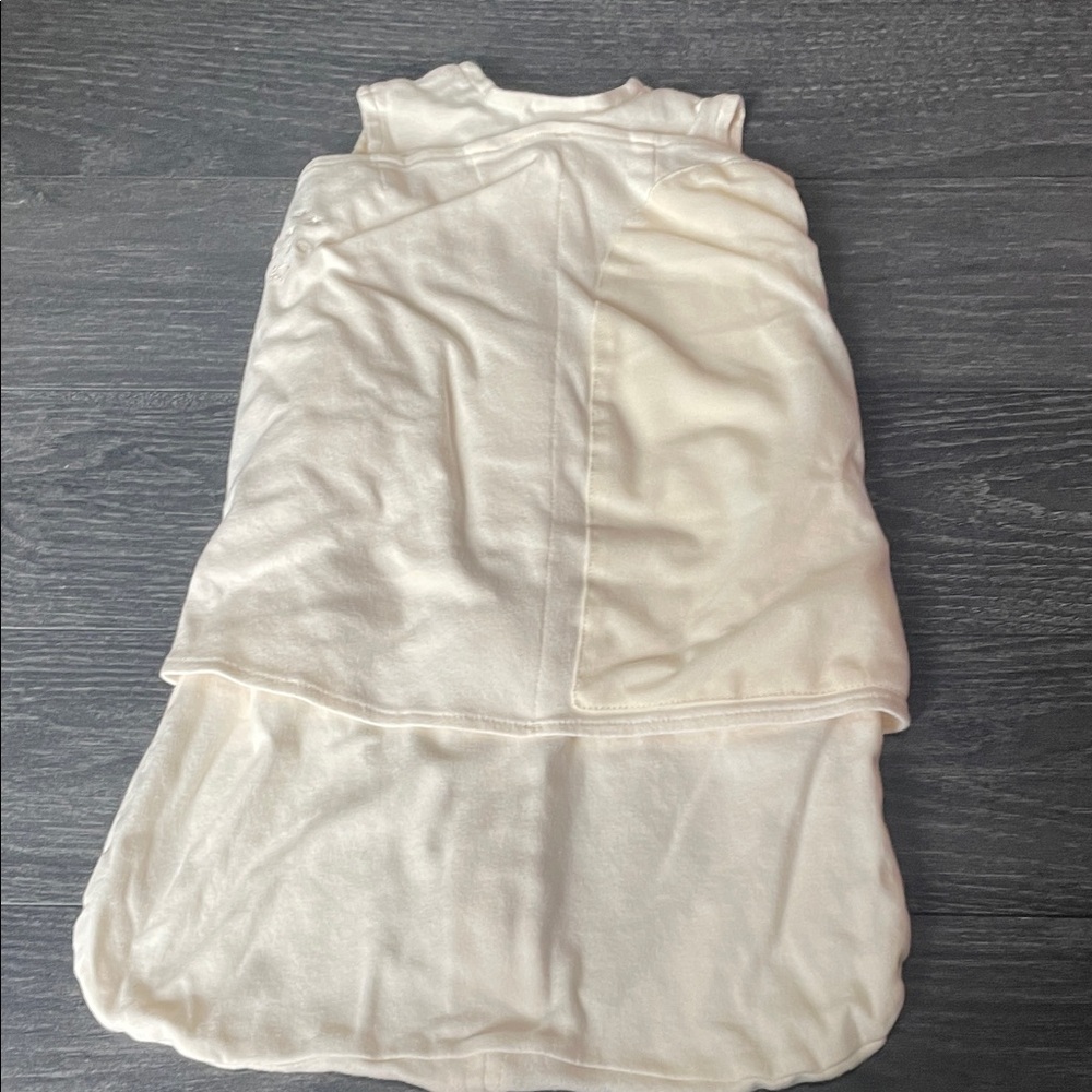 Halo Cream Sleep Sack for New Borns - Picture 5 of 9